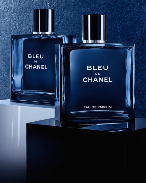 Bleu de Chanel Eau de Parfum Men .